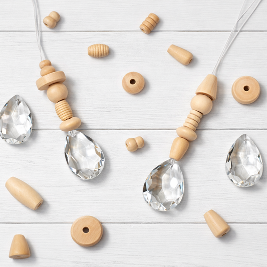 Sonnenfänger DIY Set – 10x Bastelset mit Kristallen, Perlen & Faden - Holzperlen Hell