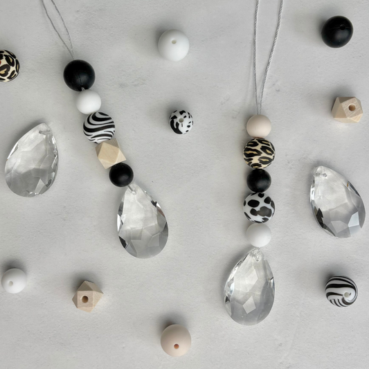 Sonnenfänger DIY Set – 10x Bastelset mit Kristallen, Perlen & Faden - Safari