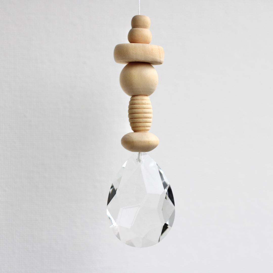 Sonnenfänger DIY Set – 10x Bastelset mit Kristallen, Perlen & Faden - Holzperlen Hell