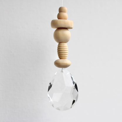 Sonnenfänger DIY Set – 10x Bastelset mit Kristallen, Perlen & Faden - Holzperlen Hell