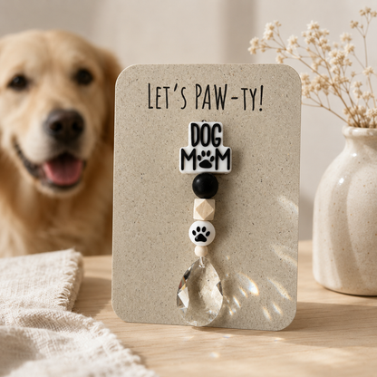 Sonnenfänger mit 38 mm Kristall-Tropfen und Dog Mom Perle als Geschenk für Hundemamas