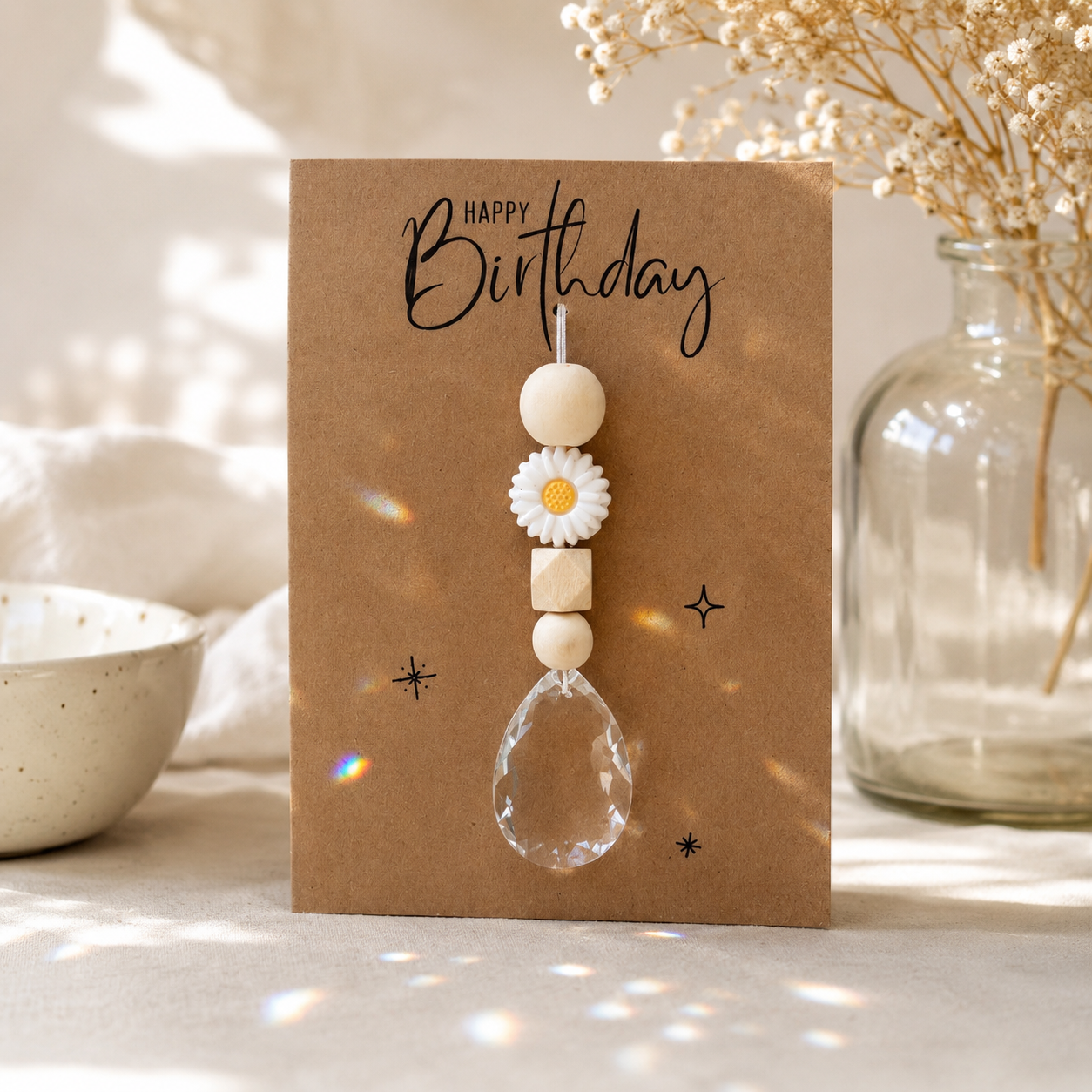 Geburtstagskarte “Happy Birthday" mit handgemachtem Sonnenfänger als Geschenk