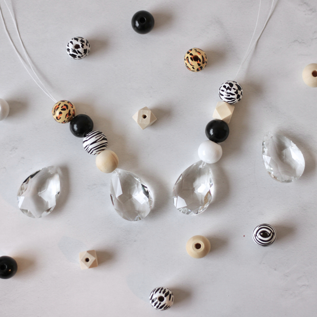 Sonnenfänger DIY Set – 10x Bastelset mit Kristallen, Perlen & Faden - Safari 2