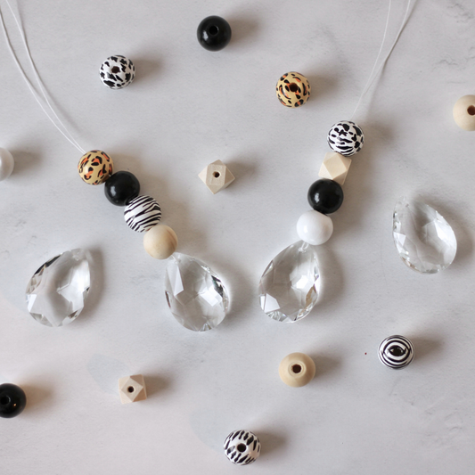 Sonnenfänger DIY Set – 10x Bastelset mit Kristallen, Perlen & Faden - Safari 2