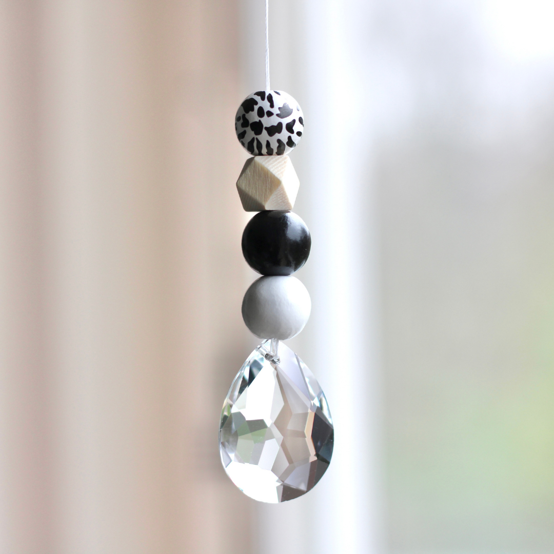 Sonnenfänger DIY Set – 10x Bastelset mit Kristallen, Perlen & Faden - Safari 2