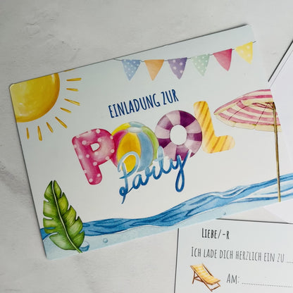 12x Kindergeburtstag Einladungskarten mit Pool Party Motiv (+ Briefumschläge)